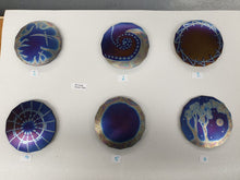 Load image into Gallery viewer, Tesla's Large 5G Oyster Plate